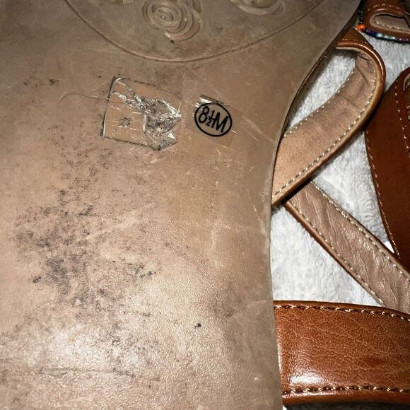 Chinese Laundry Womens Size 8.5 Beaded Toe Sandals Brown Ankle Strap Flats - Picture 6 of 7